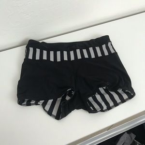 Reversible lululemon striped booty shorts